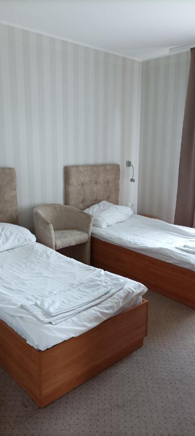 Hotel Przylesie Sierosław Exterior foto